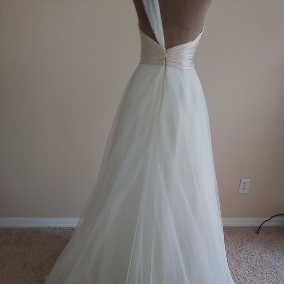 NEW Gorgeous Original Wedding Dress by Liancarlo Style #4837 - Picture 6 of 6